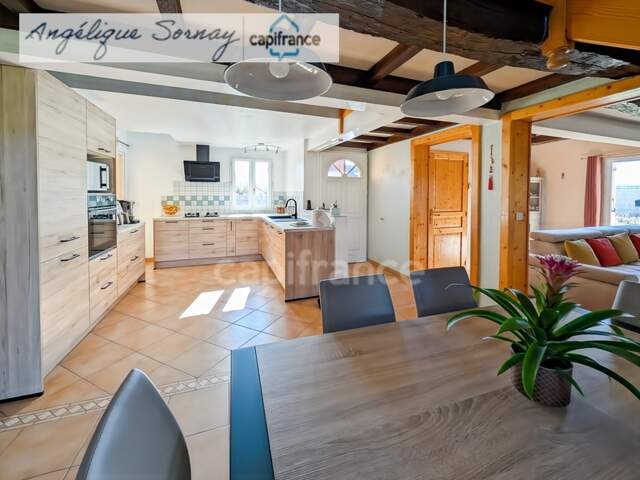 À VENDRE – UNE PROPRIÉTÉ AVEC DEUX LOGEMENTS INDÉPENDANTS– à 5 minutes de CHAUMERGY — photo du bien