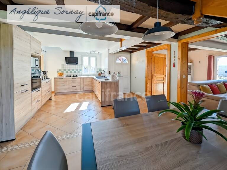 À VENDRE – UNE PROPRIÉTÉ AVEC DEUX LOGEMENTS INDÉPENDANTS– à 5 minutes de CHAUMERGY — photo 1