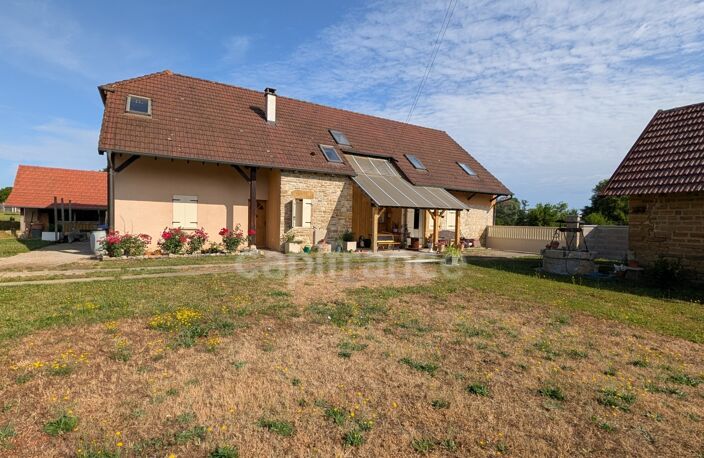 À VENDRE – UNE PROPRIÉTÉ AVEC DEUX LOGEMENTS INDÉPENDANTS– à 5 minutes de CHAUMERGY — photo 2