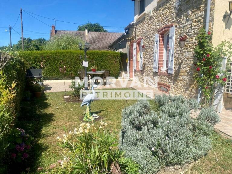 MAISON 116.62 m2 - SANS TRAVAUX - 3 CHAMBRES - JOLI TERRAIN ET VUE MAGNIFIQUE SUR BAZOIS ET MORVAN- 149000 € — photo 1