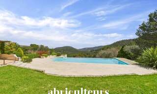 Maison 9 Pièces 296 m² à vendre à Rognes (13840)