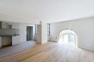 Appartement 3 pièces 890 €