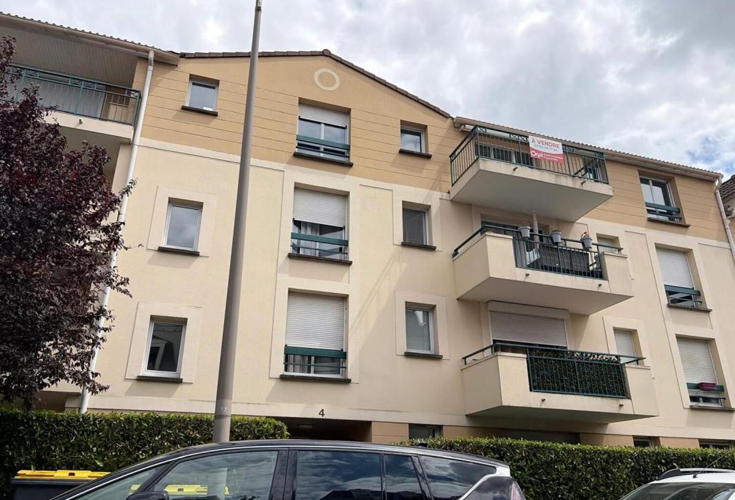 F4 - 3 Chambres avec balcon et 2 parkings – Dernier étage — photo 1