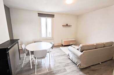 Appartement 3 pièces 725 €
