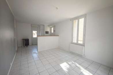 Appartement 3 pièces 830 €