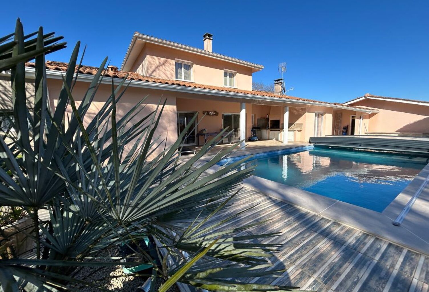Maison À Vendre - 33470- GUJAN-MESTRAS-Maison contemporaine avec piscine — photo 1