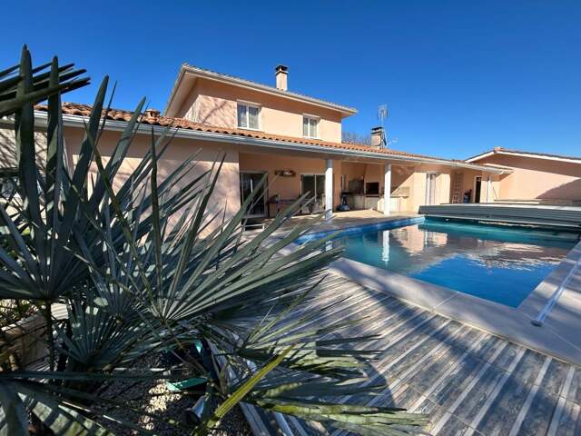 Maison À Vendre - 33470- GUJAN-MESTRAS-Maison contemporaine avec piscine — photo du bien