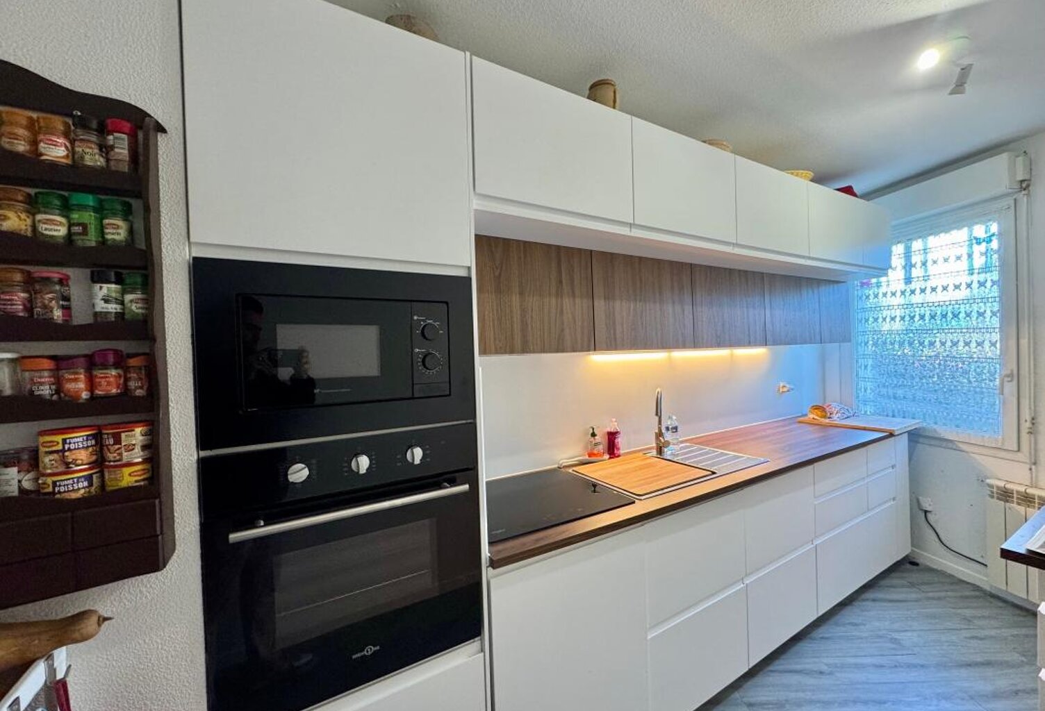 Appartement À Vendre — photo 1