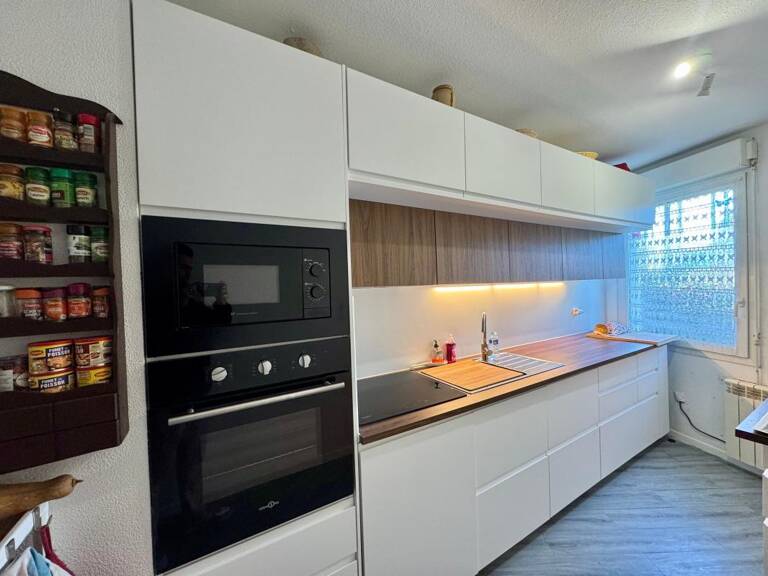 Appartement À Vendre — photo 1