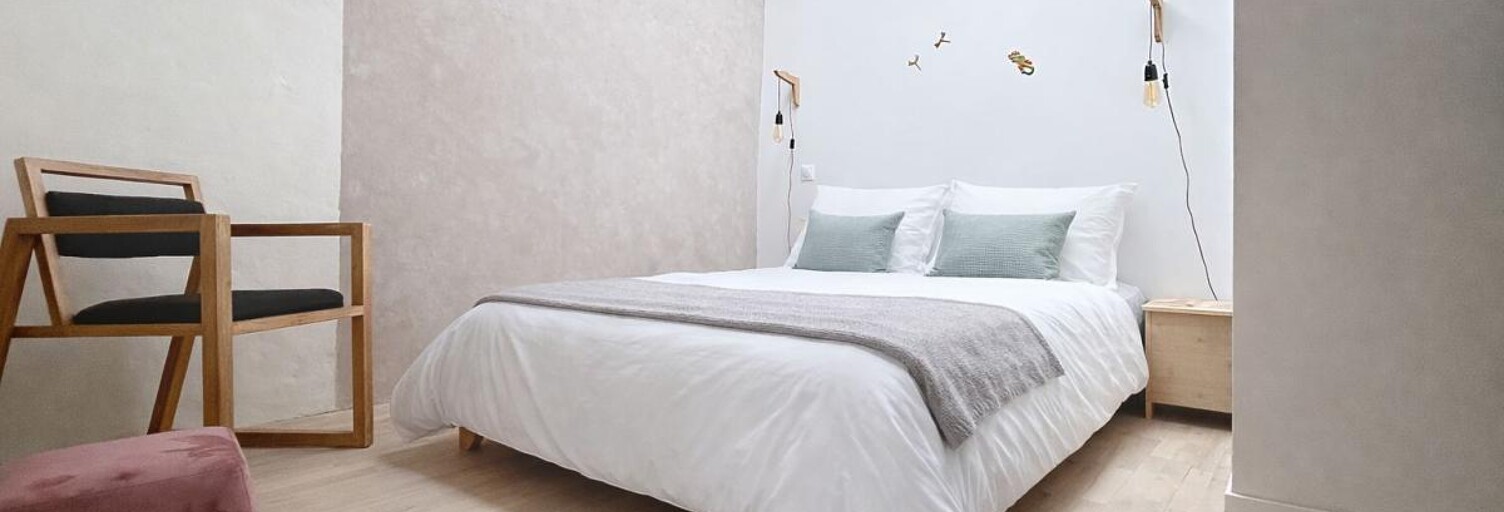 Maison 8 Pièces 207 m² à vendre à Entre-Vignes (34400)