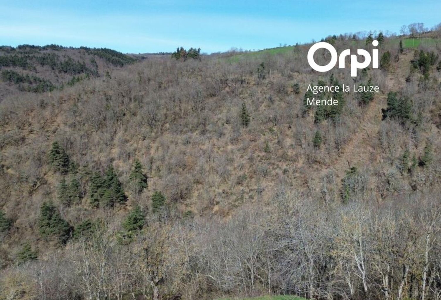 Terrain constructible avec vue dégagée — photo 1