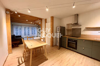 Appartement 2 pièces 883 €