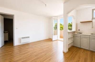 À Vendre T2 LA SEYNE SUR MER Sud Quartier FABREGAS - LA VERNE + Balcon et place de parking — photo du bien