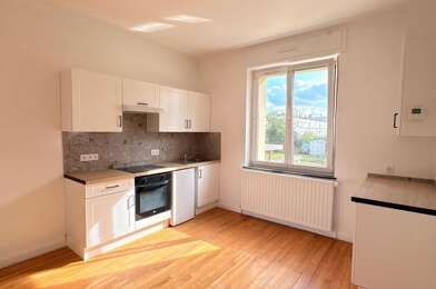 Appartement 2 pièces 890 €