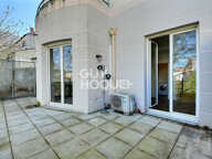 Appartement de type T2 de 45 m²  avec cave & Garage, Villeurbanne (69100) — photo 2