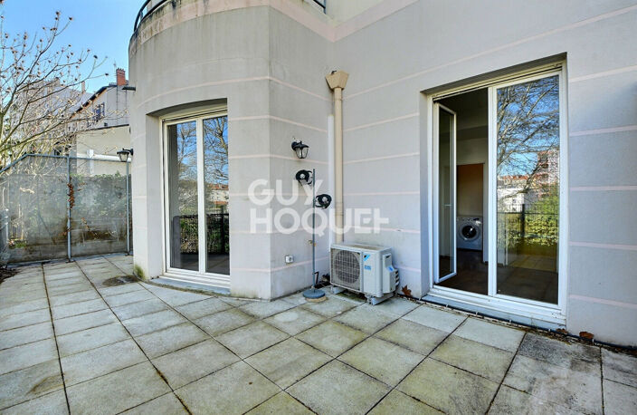 Appartement de type T2 de 45 m²  avec cave & Garage, Villeurbanne (69100) — photo 2