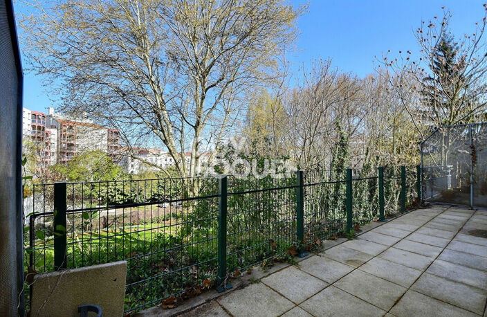 Appartement de type T2 de 45 m²  avec cave & Garage, Villeurbanne (69100) — photo 3