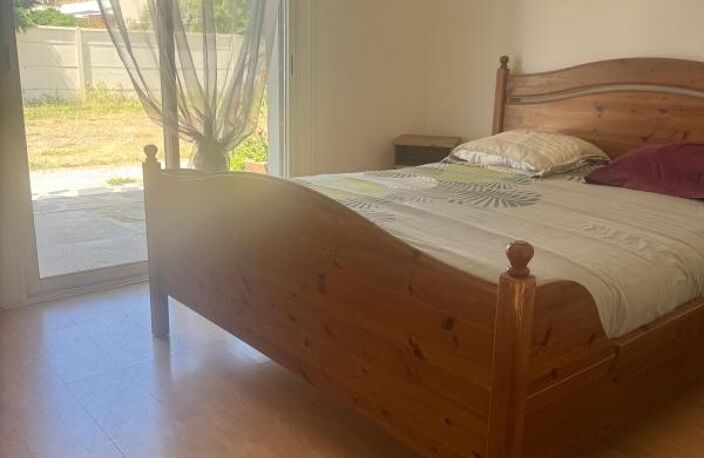 T4 de 125 m² plain pied  avec piscine et 600m² de jardin — photo 4