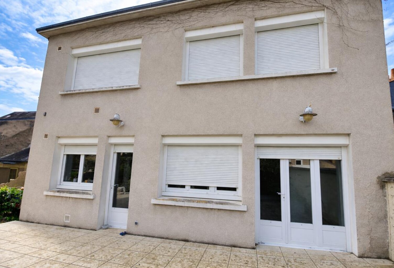 Maison de ville 150 m2 4 chambres + garage + parking + jardin 300m2 — photo 1