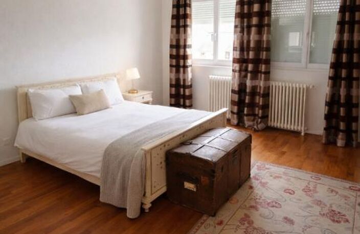 Maison de ville 150 m2 4 chambres + garage + parking + jardin 300m2 — photo 3