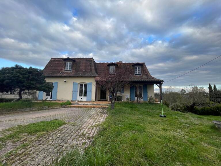 Maison   traditionnelle 7 pièce(s) 238 m2 — photo 1
