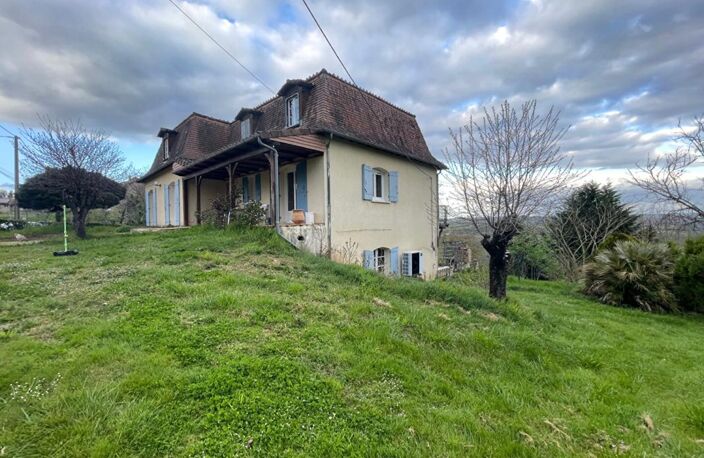 Maison   traditionnelle 7 pièce(s) 238 m2 — photo 2