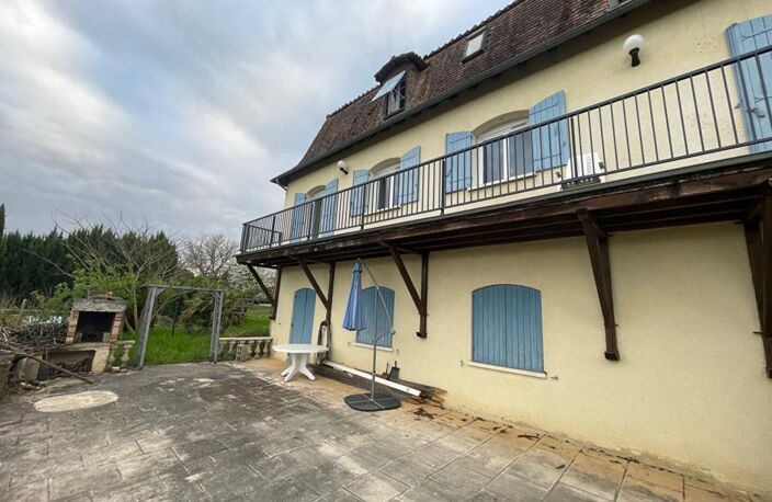 Maison   traditionnelle 7 pièce(s) 238 m2 — photo 3