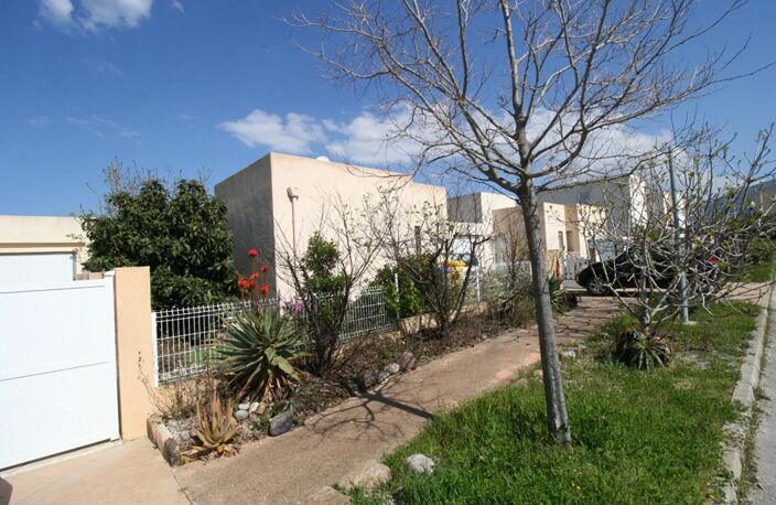 -CALVI- MAISON INDEPENDANTE DE PLEIN PIED  SECTEUR PRIVILEGIE JARDIN — photo 2