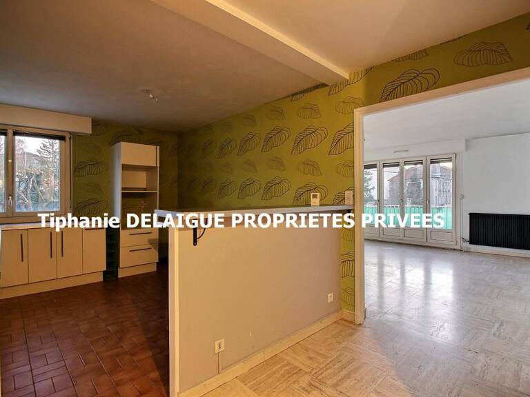 Le Chambon Feugerolles 42500 appartement de 87m² 2 chambres au 3ème étage sur 3, CAVE ET GARAGE — photo 1
