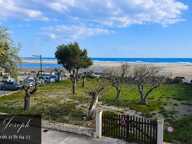 TERRAIN CONSTRUCTIBLE EXCEPTIONNEL EN PREMIÈRE LIGNE DE PLAGE - LA FRANQUI (LEUCATE) — photo 2