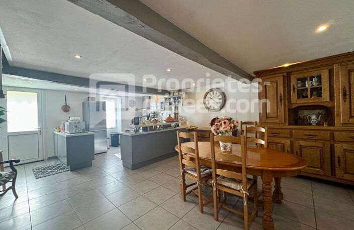 Maison Ria Sirach 7 pièce(s) 149 m2 — photo 2