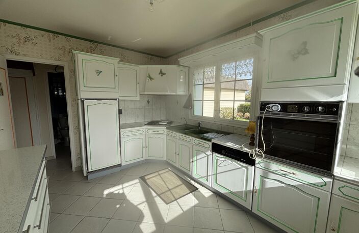 Vente maison 7 pièces 250 m² Vitot (27110) — photo 2