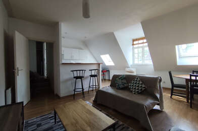 Appartement 3 pièces 890 €