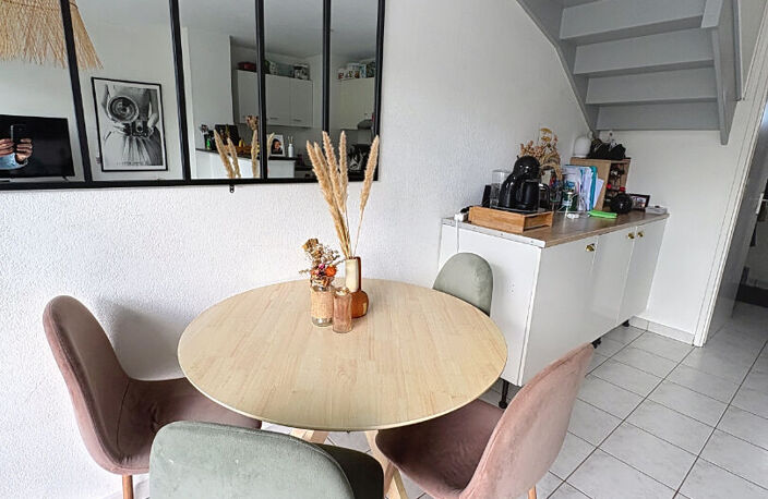 Maison avec jardin et places de parking — photo 3