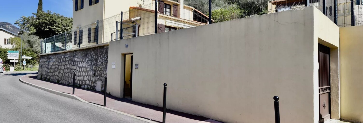 Maison  140 m² à vendre à Saint-Martin-du-Var (06670)