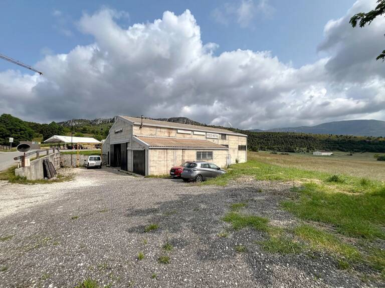 Murs commerciaux 300 M² - HANGAR PRO — photo 1