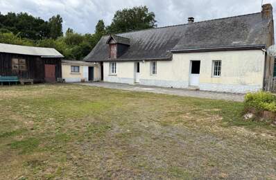 Cette grande fermette de plain pied avec terrain terrain agricole et plan d'eau. — photo du bien