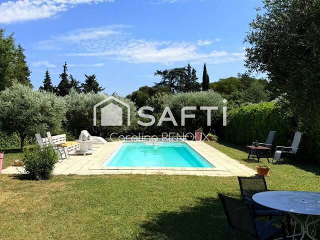 Lauris  Maison de plain-pied avec piscine et jardin arboré dans le Luberon — photo du bien