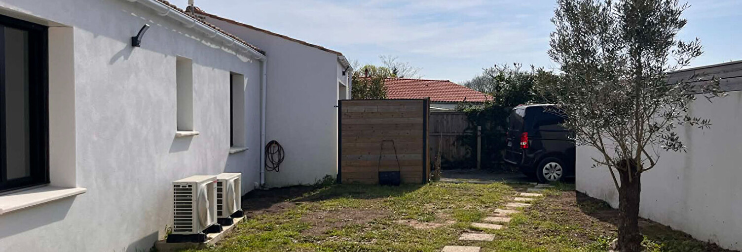 Maison 4 Pièces 98 m² à louer à Saint-Vivien (17220)