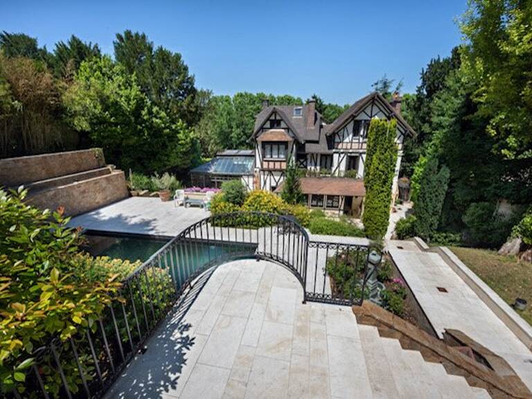 Manoir — photo 1