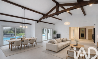 Maison 10 Pièces 248 m² à vendre à Dommartin (69380)