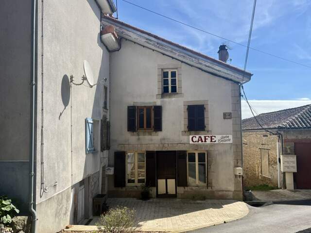 Maison de ville de 6 pièces principales — photo du bien