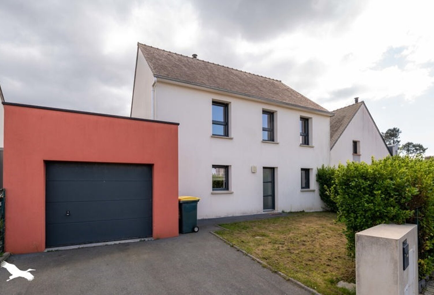 Contemporaine de 6 pièces principales — photo 1