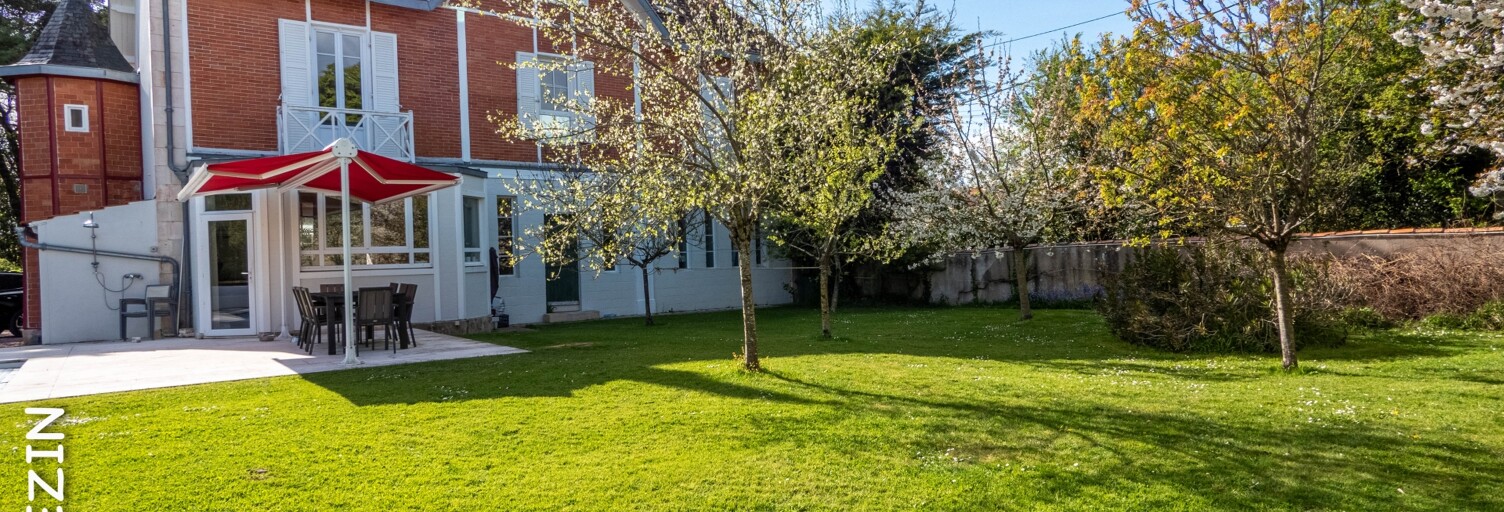Maison 8 Pièces 243 m² à vendre à La Rochelle (17000)