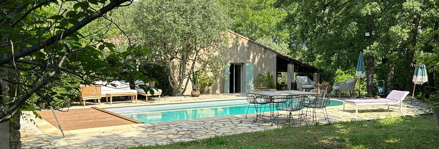 Maison 7 Pièces 142 m² à vendre à Saint-Paul-en-Forêt (83440)