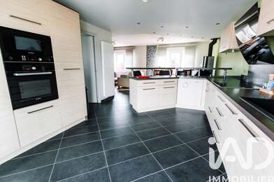 Maison 5 pièces 249000 €