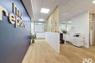 Commerce  2200000 €