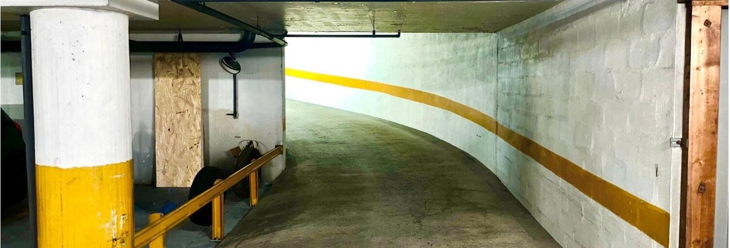 Garage  10 m² à louer à Paris 14 (75014)