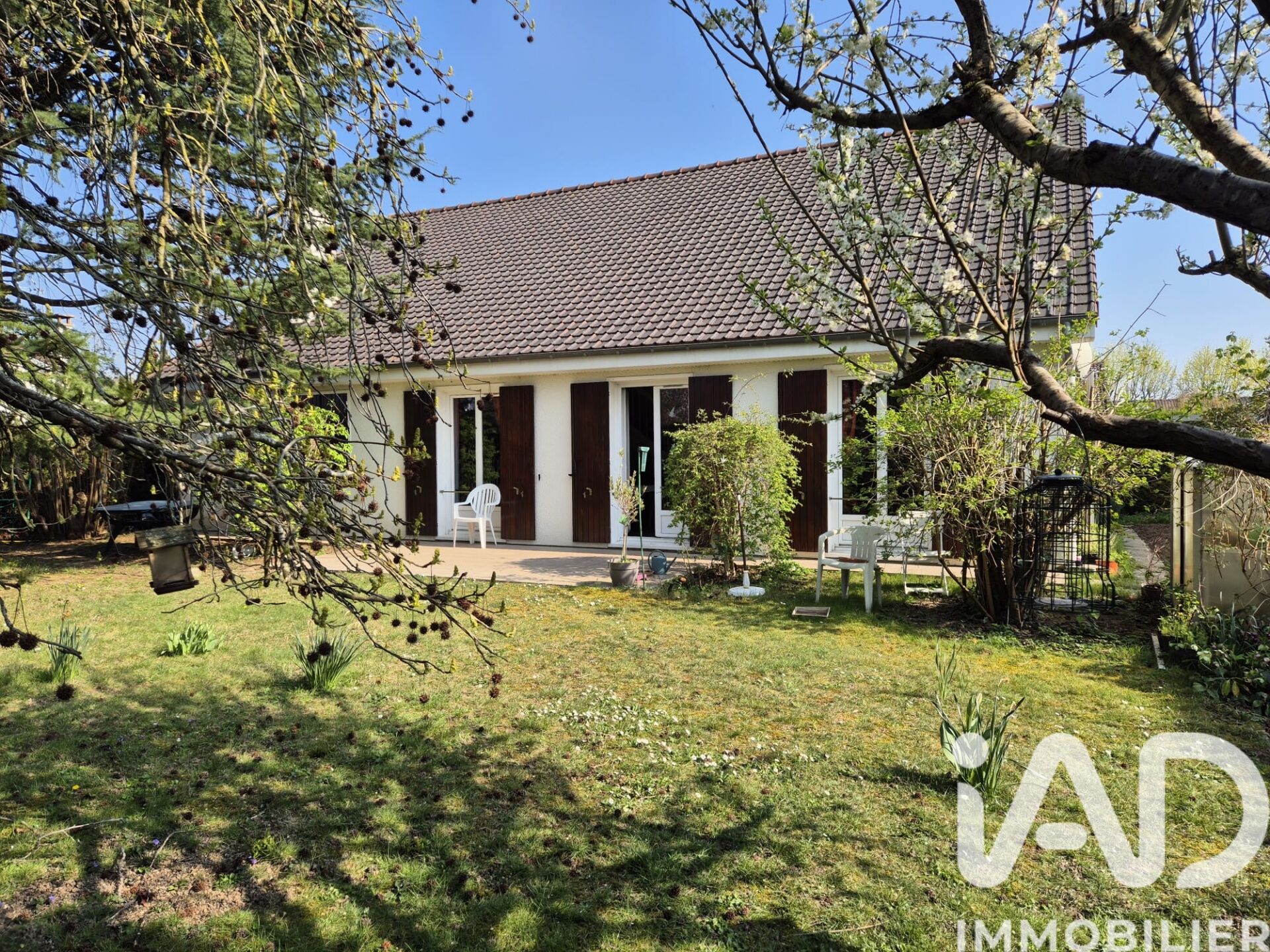 Saint-Germain-les-Corbeil - 145m² - 7p. - 5ch.