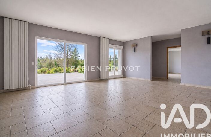Vente Maison/villa 8 pièces — photo 4
